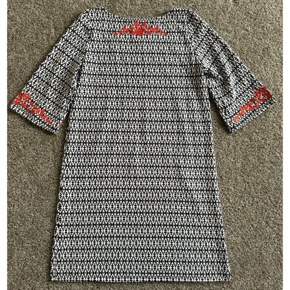 THML Anthropologie Sz‎ L Shift Dress Flare Sleeve Embroidered Black White Knit - Picture 7 of 7